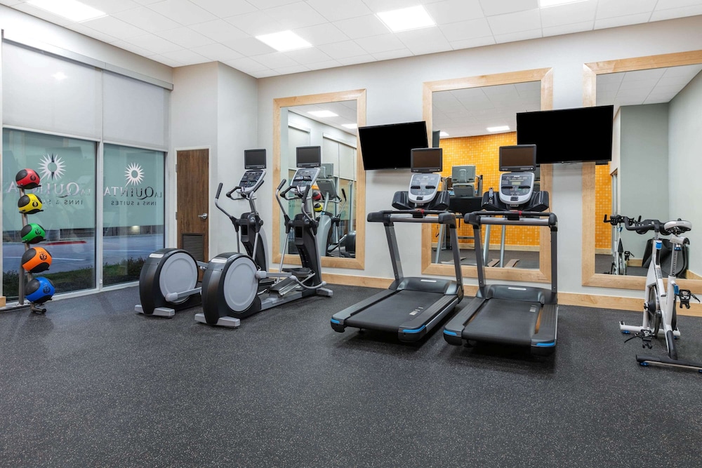 La Quinta Inn And Suites By Wyndham Lewisville 22/50