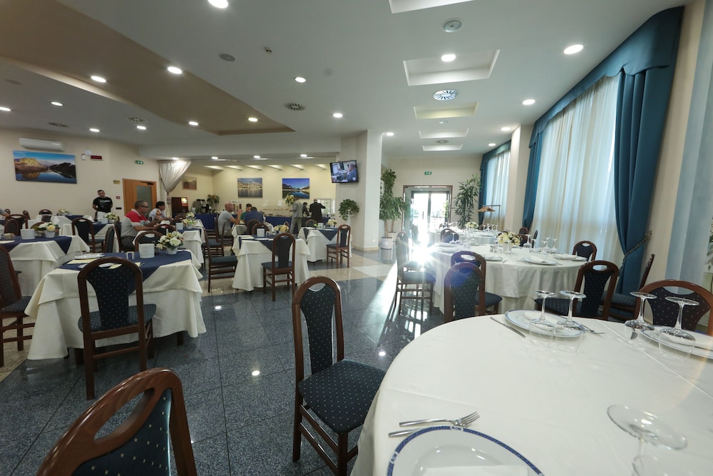 Edra Palace 54/75