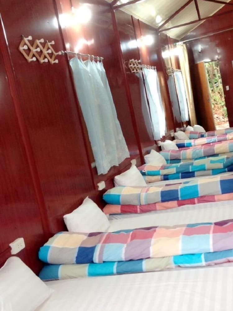 Green Hill Hostel & Homestay 5/30