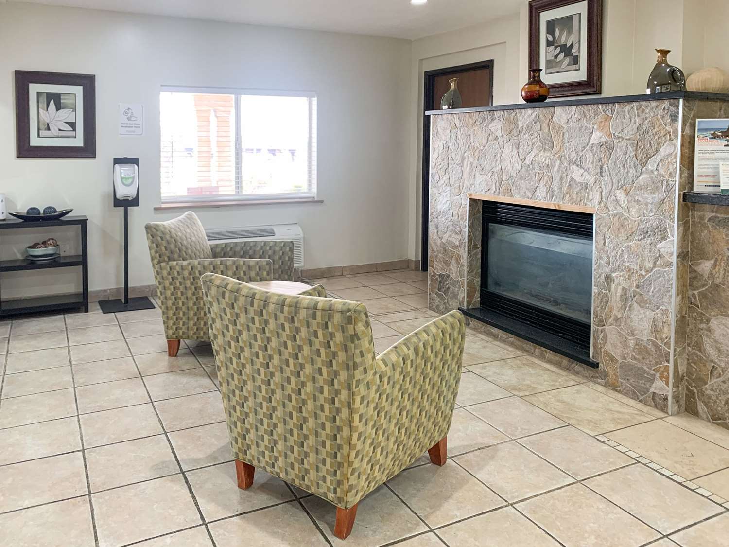 SureStay by Best Western Albuquerque East I-40 4/18