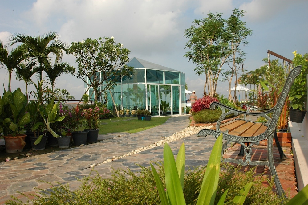 Bansabai Hostel 6/43