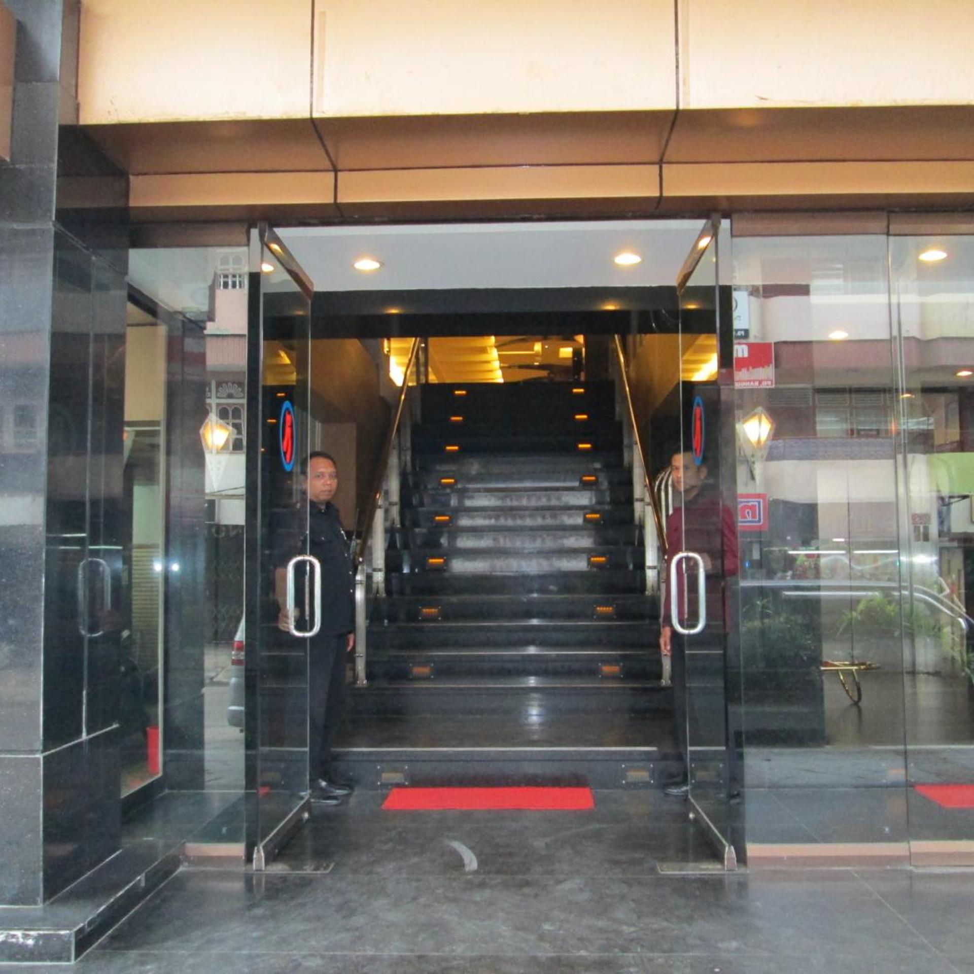Hotel Kini Pontianak 8/38