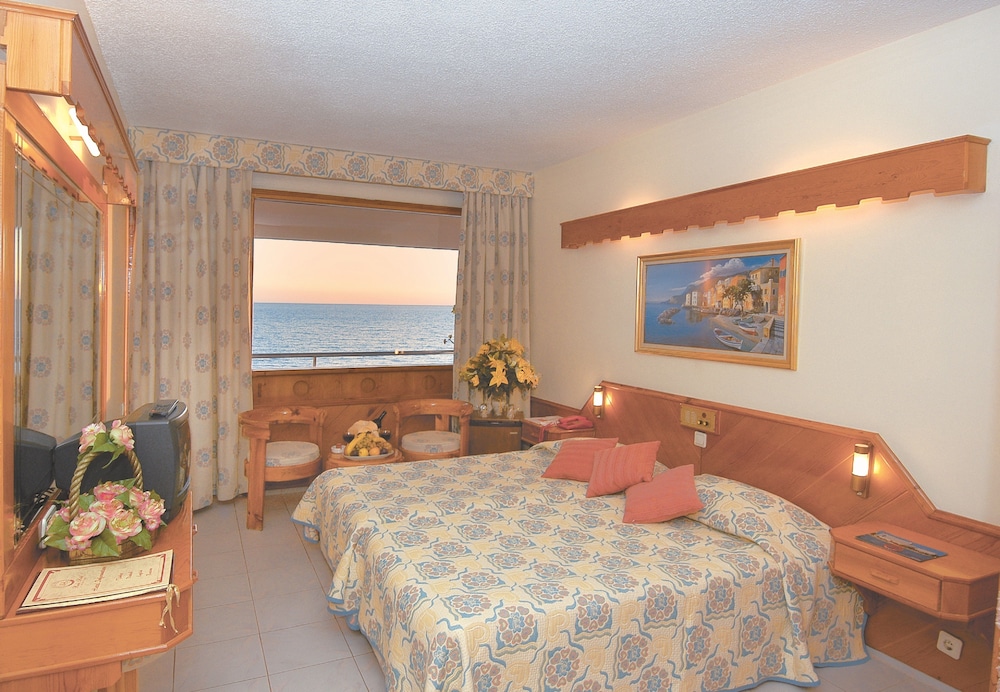 Rubi Hotel 14/63