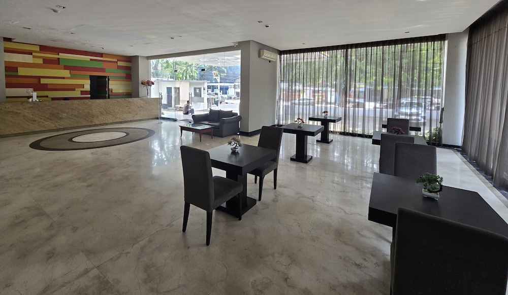 N3 Hotel Zainul Arifin 25/37