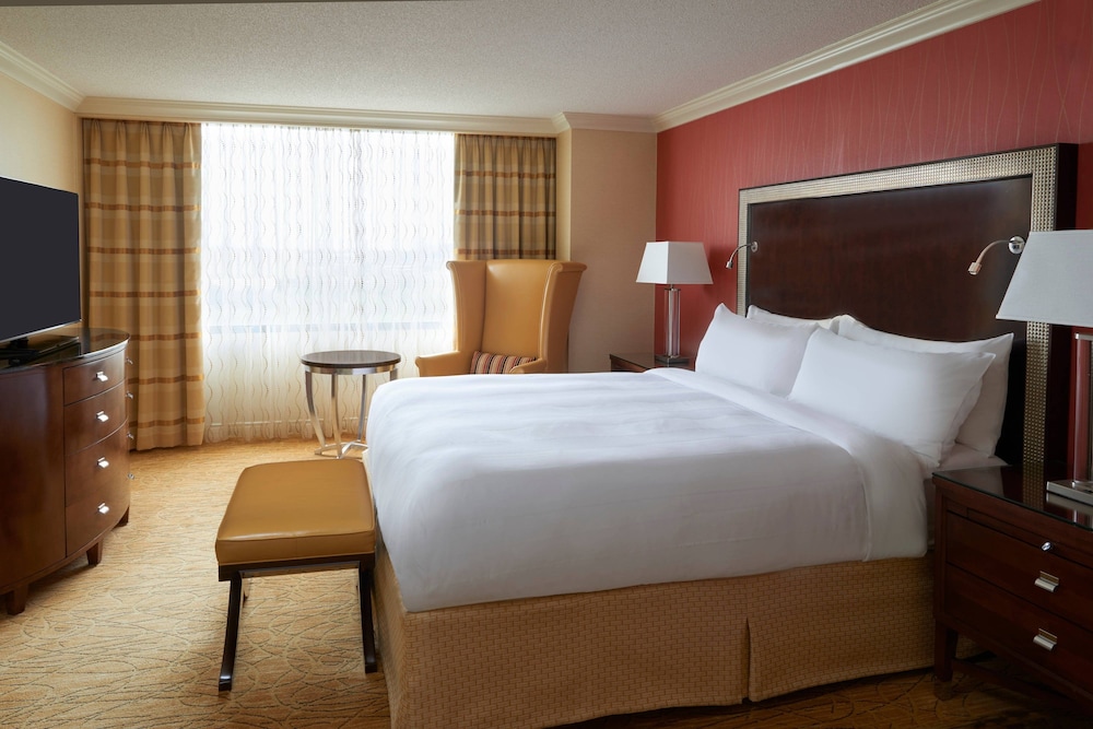 Toronto Airport Marriott 8/57