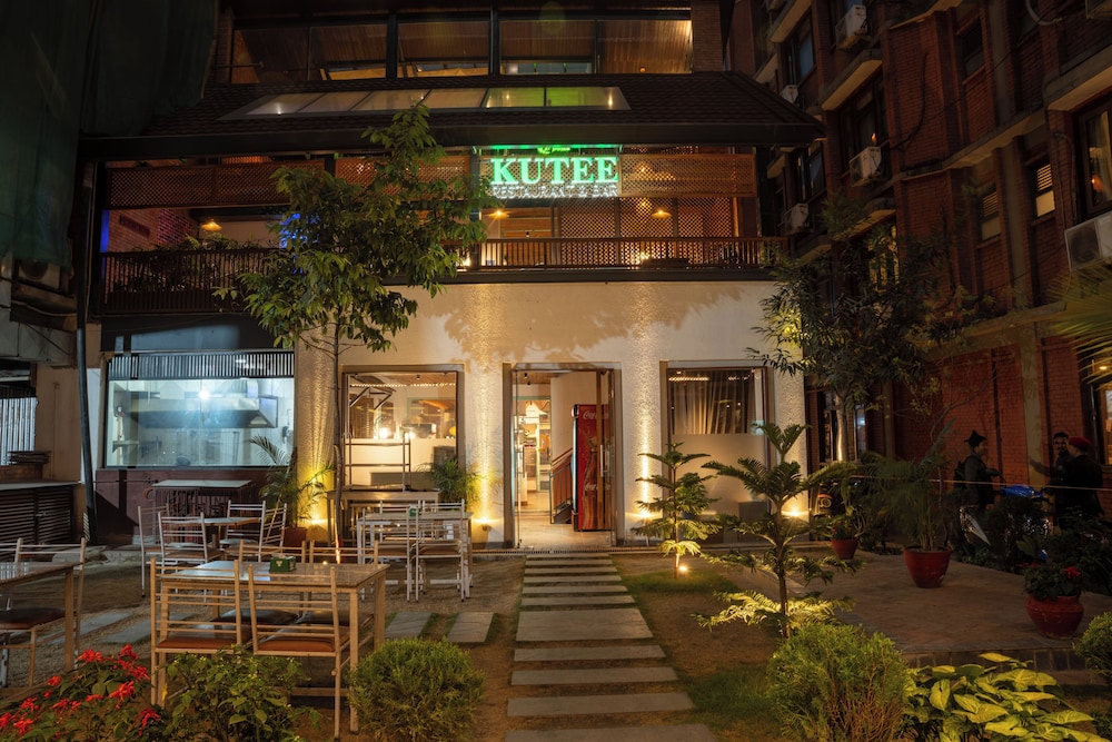 Hotel Kailash Kutee 7/50