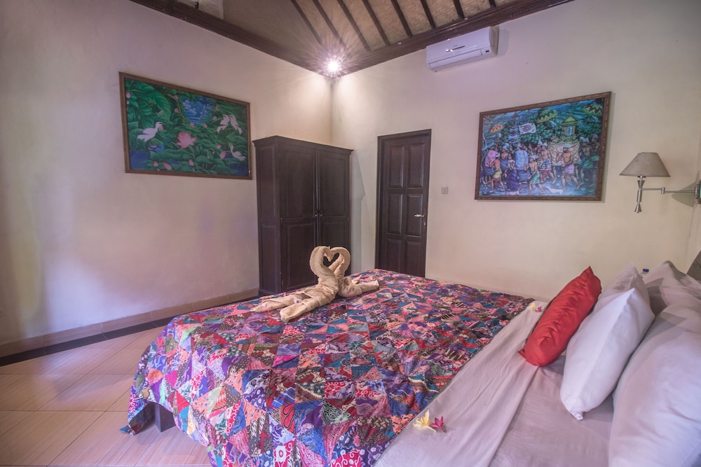 Trijaya Guest House 25/72