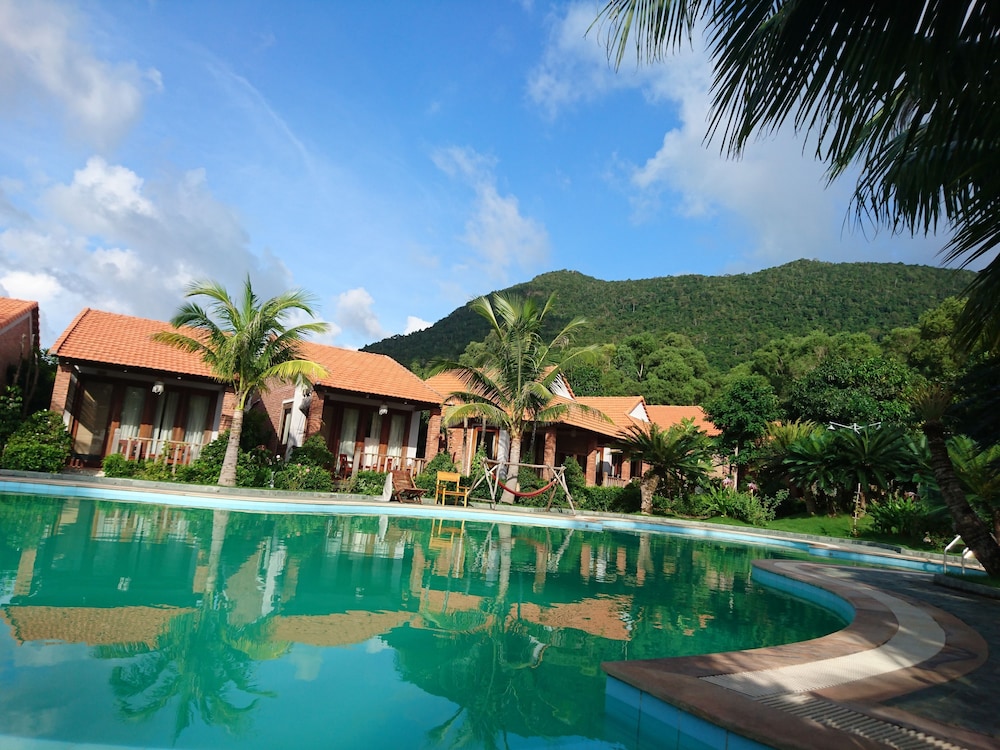 Wildland Resort 52/55