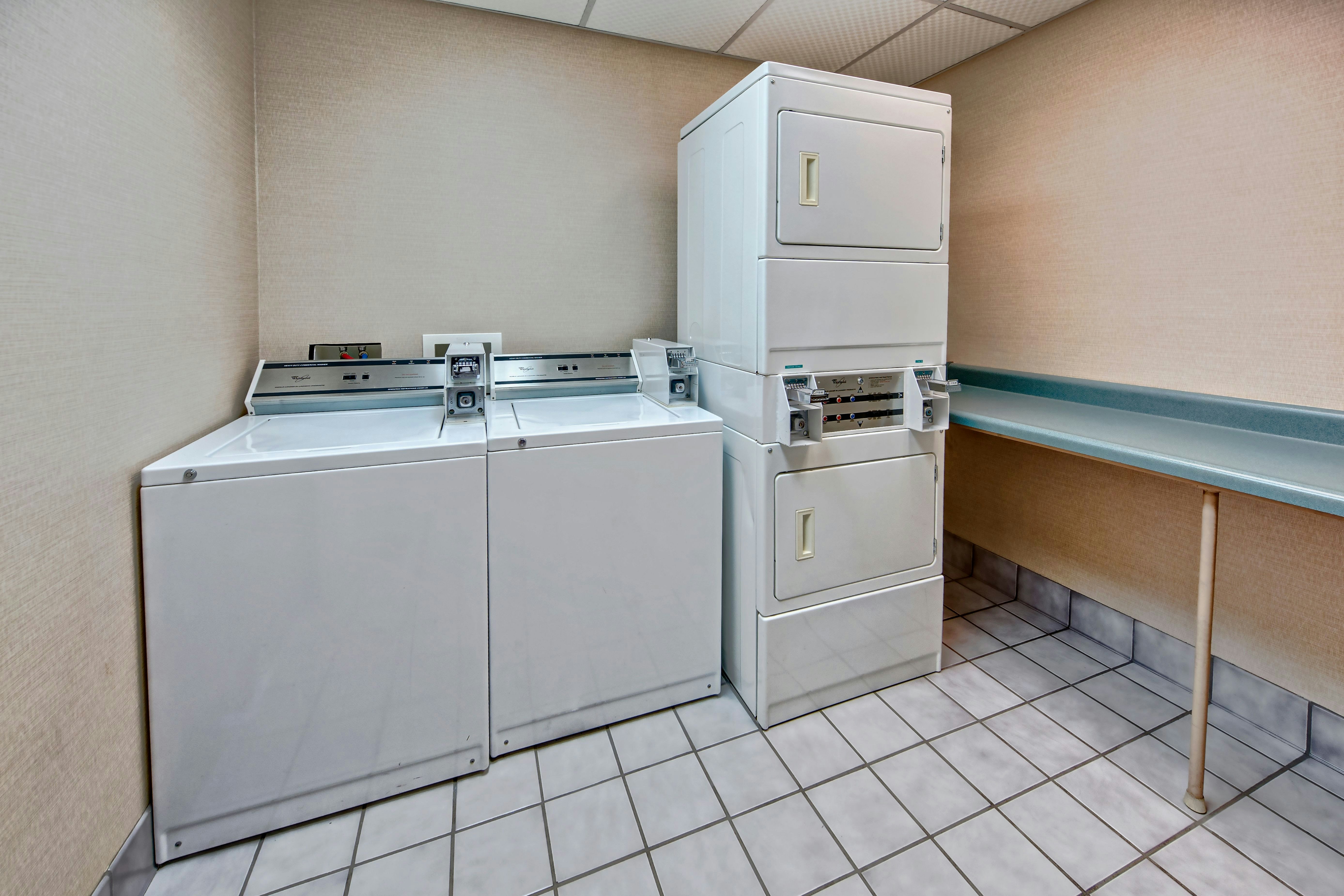 Hampton Inn Clarksville 37/77