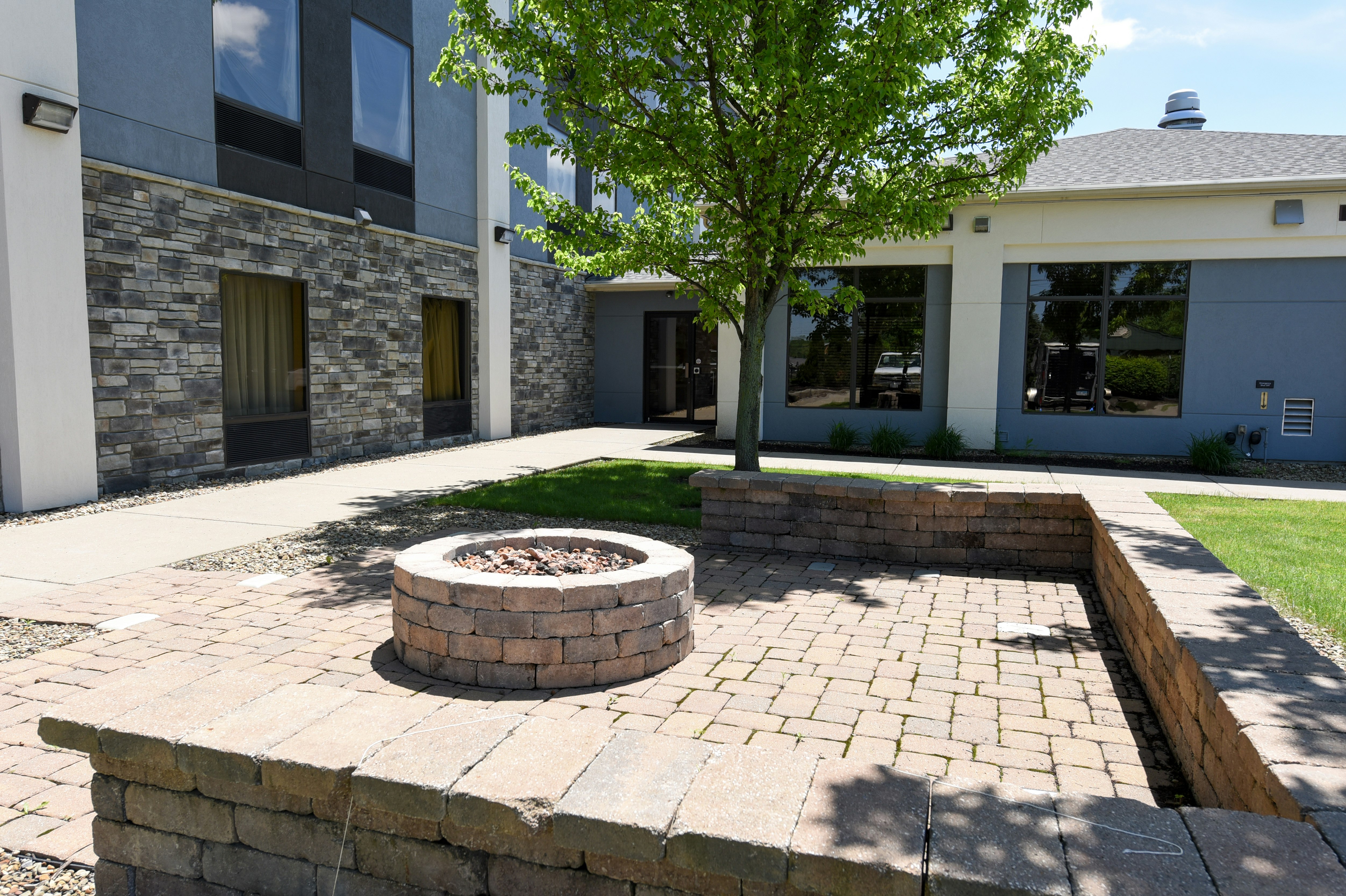 Hampton Inn Youngstown - North 77/80