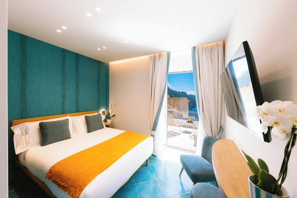 Design, Queen Bed