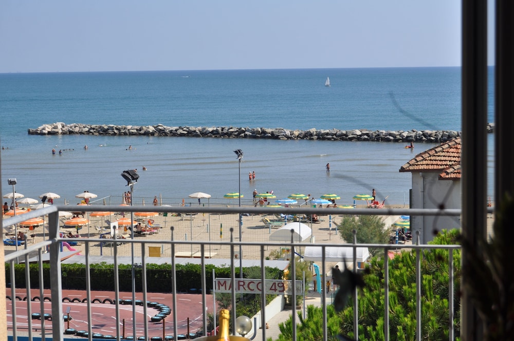 Hotel Playa (Rimini) 20/40