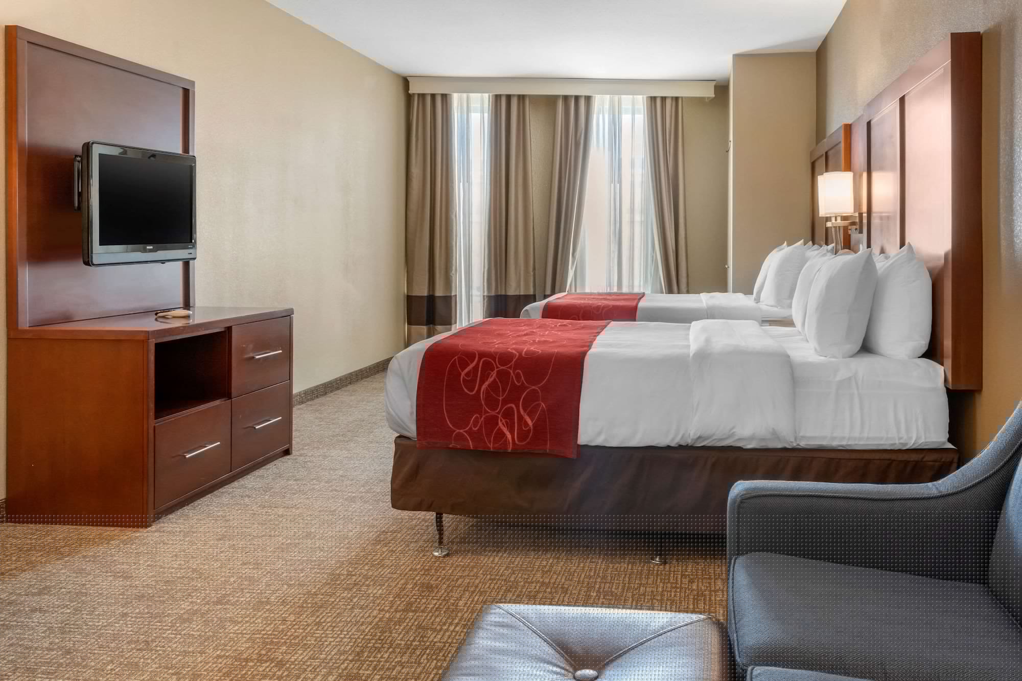 Upgrade, Business, Suite, 2 Queen Beds, Sofa, Comfort Suites Barstow Near I-15 4/5
