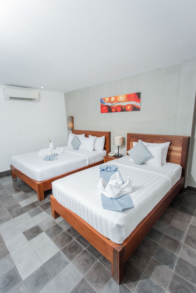 Home Chic Hotel 23/67