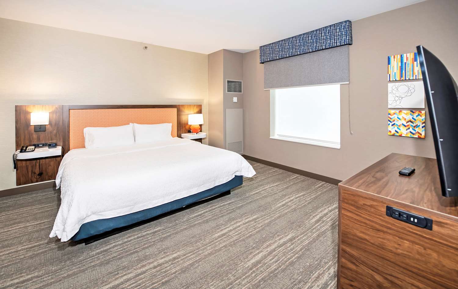 1 Bedroom, Suite, King Bed, Sofa