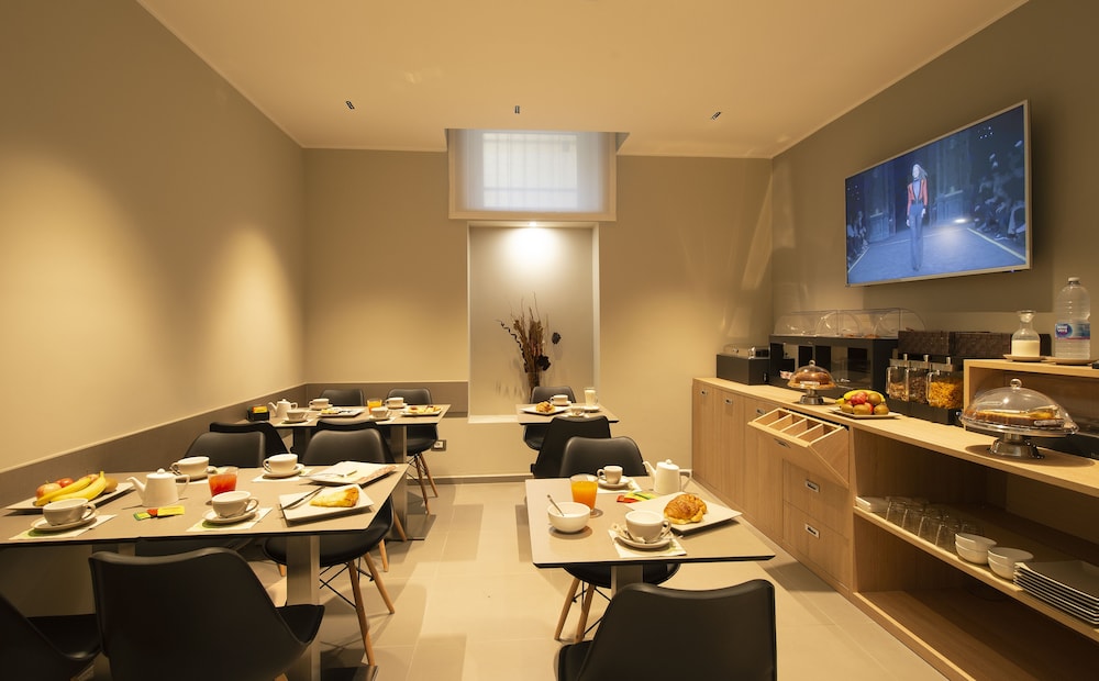 Hotel H21 27/30