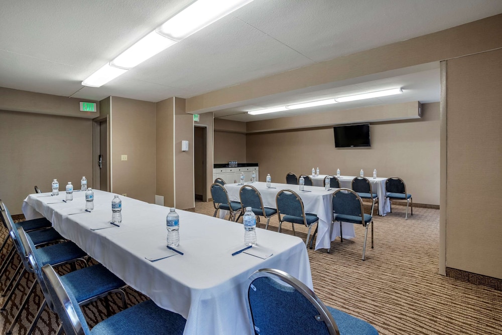 Comfort Inn Towson - Baltimore North 34/41