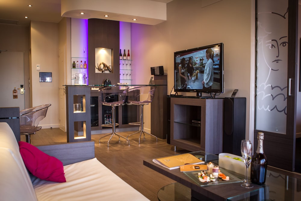 Hotel Spa Vatel 44/59
