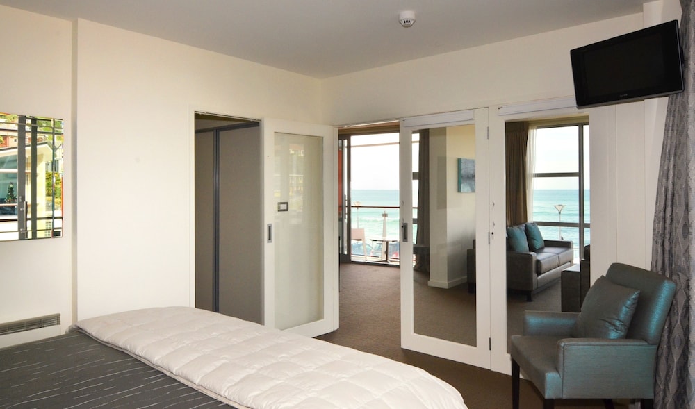 Hotel St Clair 23/39