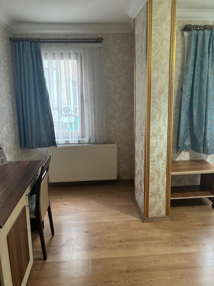 Angel's Garden Hotel 43/69