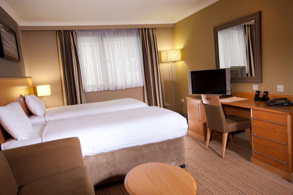Village Prem Swansea Hotel Leisure Club 16/61
