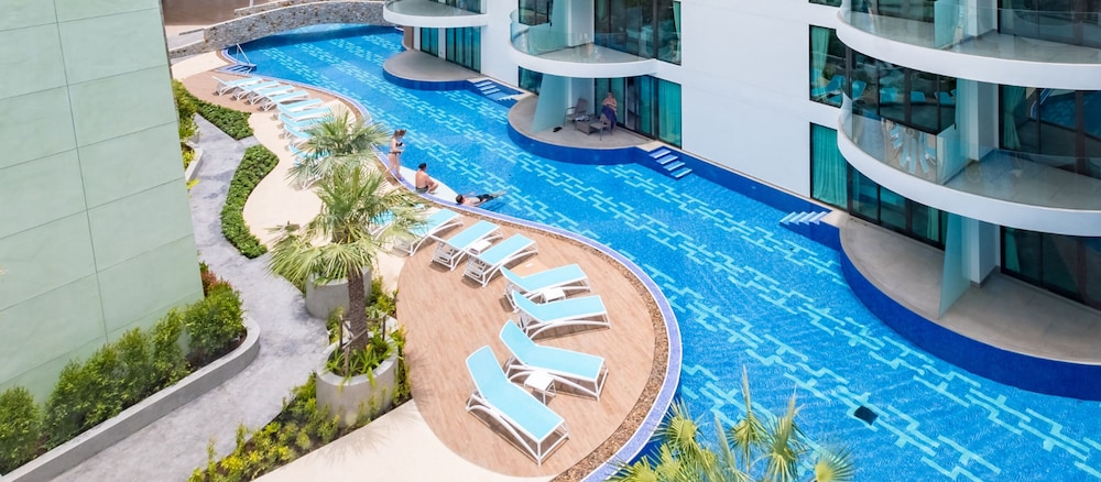 Absolute Twin Sands Resort Spa 1/62