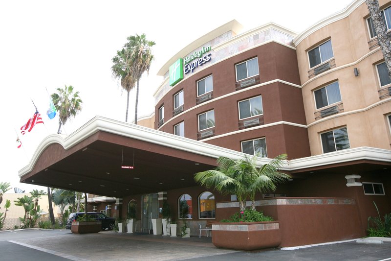 HOLIDAY INN EXPRESS SAN DIEGO SOUTH - CHULA VISTA in CHULA VISTA - CA