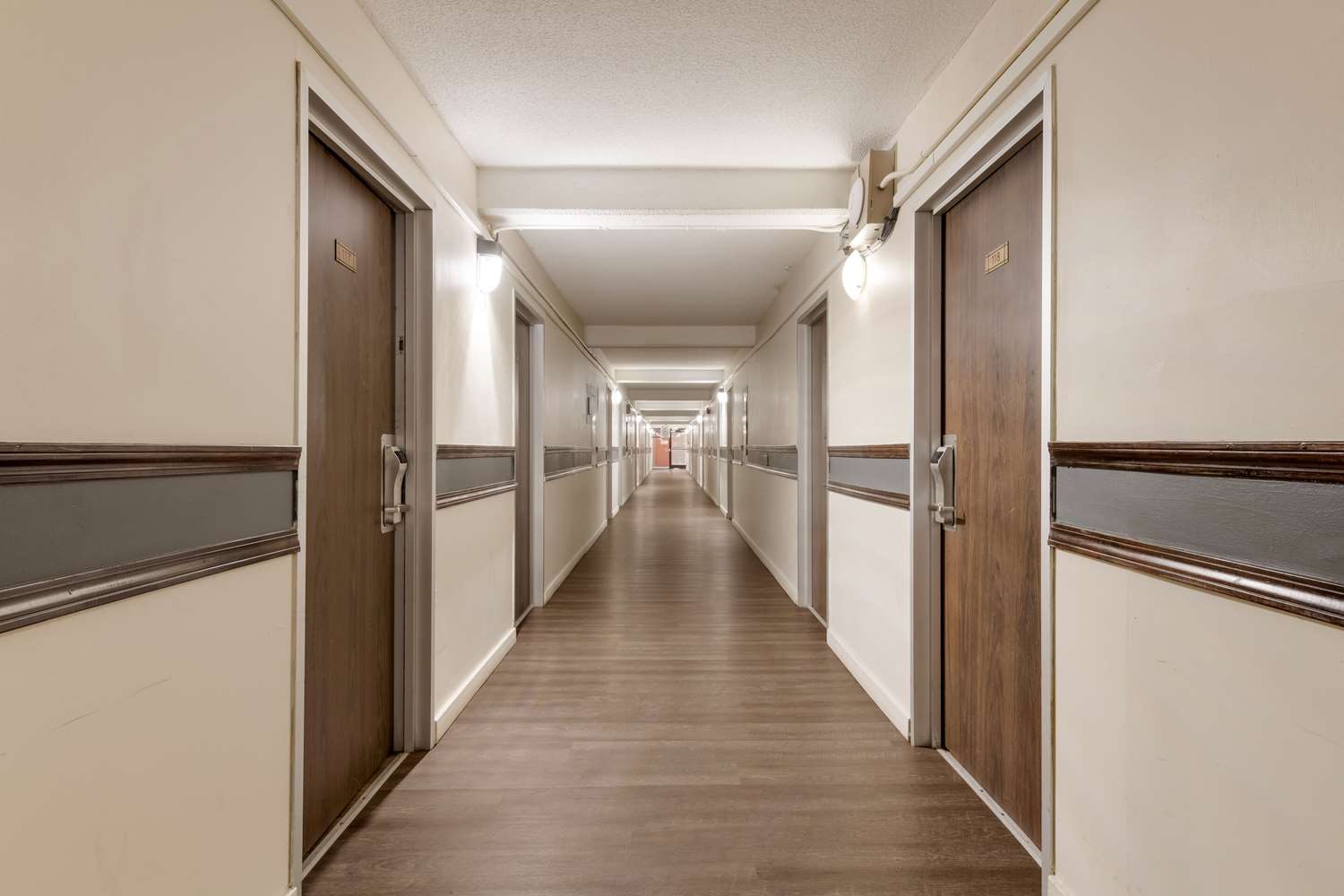 Econo Lodge High Point - Archdale 23/32