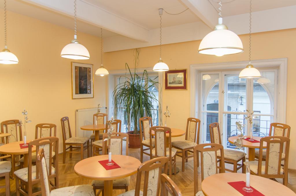 Pension Lehrerhaus 72/78