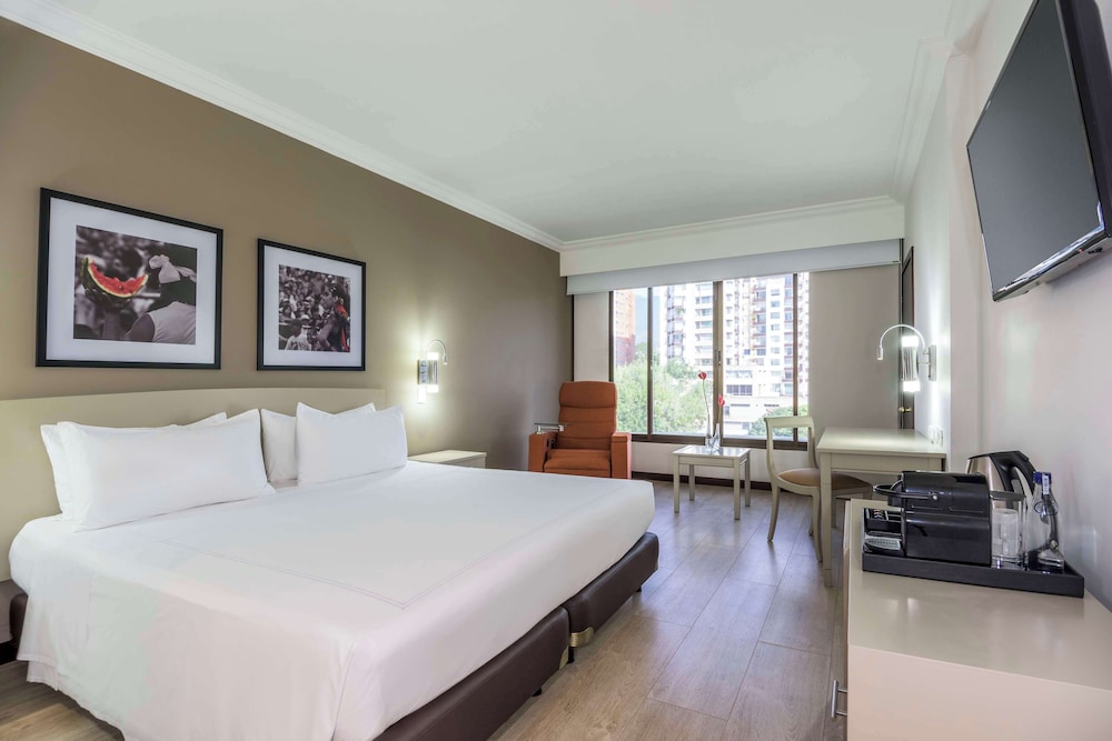 Nh Cali Royal Hotel 16/50