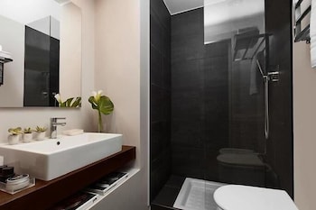 Hotel Leonardo Da Vinci 56/57
