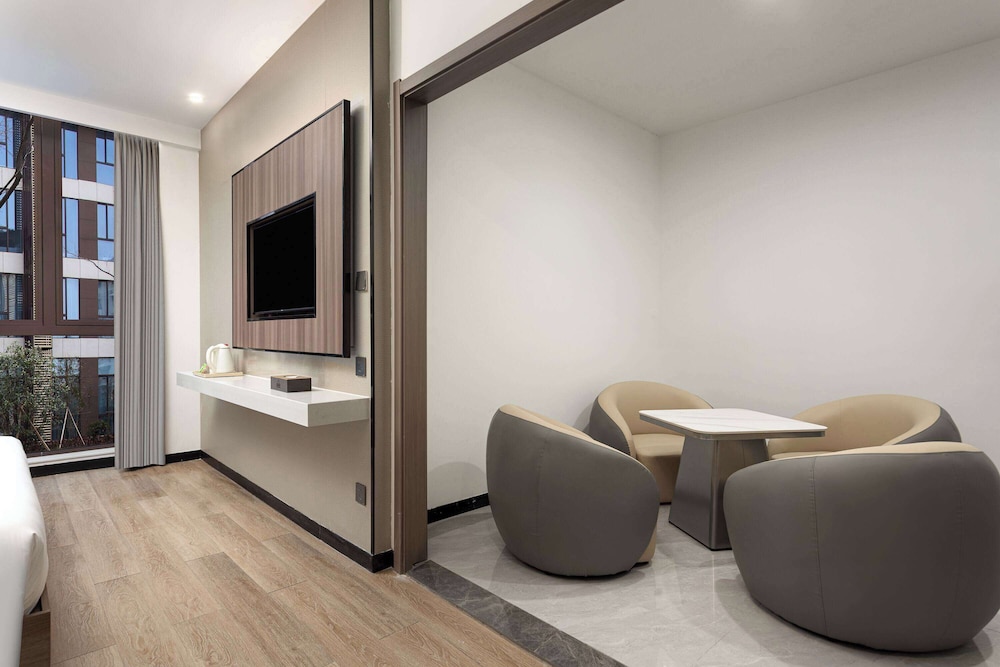 Days Inn by Wyndham Yangzhou Guangling 22/26