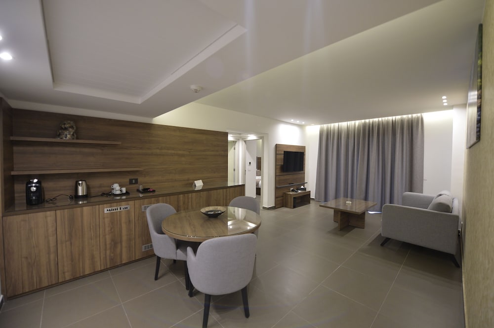 Zett Hotel Jounieh 21/43