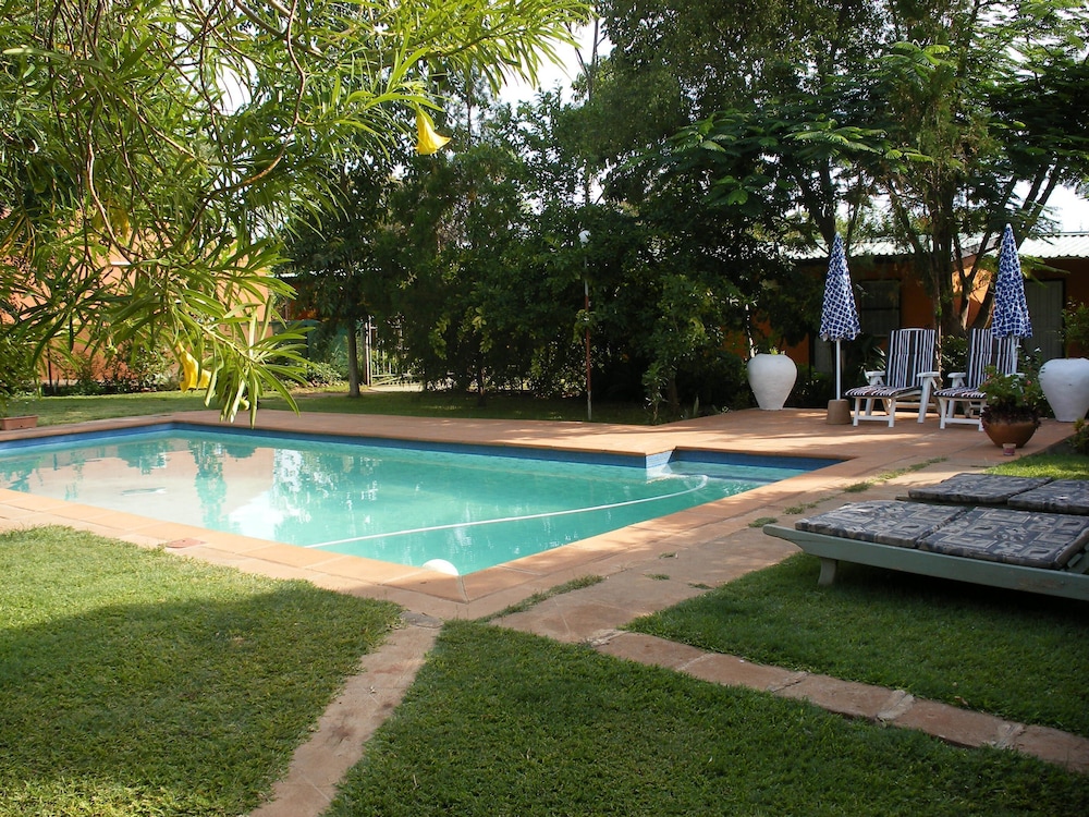 Gloria Apos S Bed And Breakfast 38/50