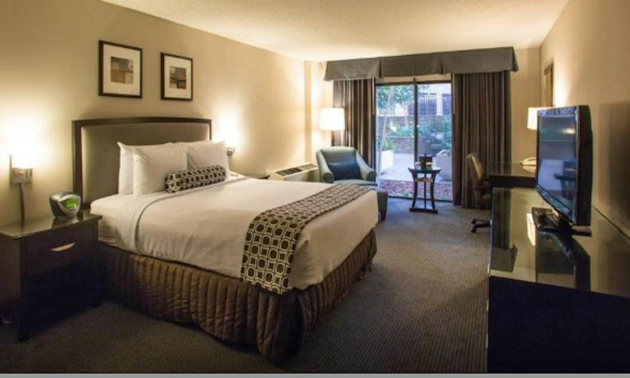 Concord Plaza Hotel 18/58