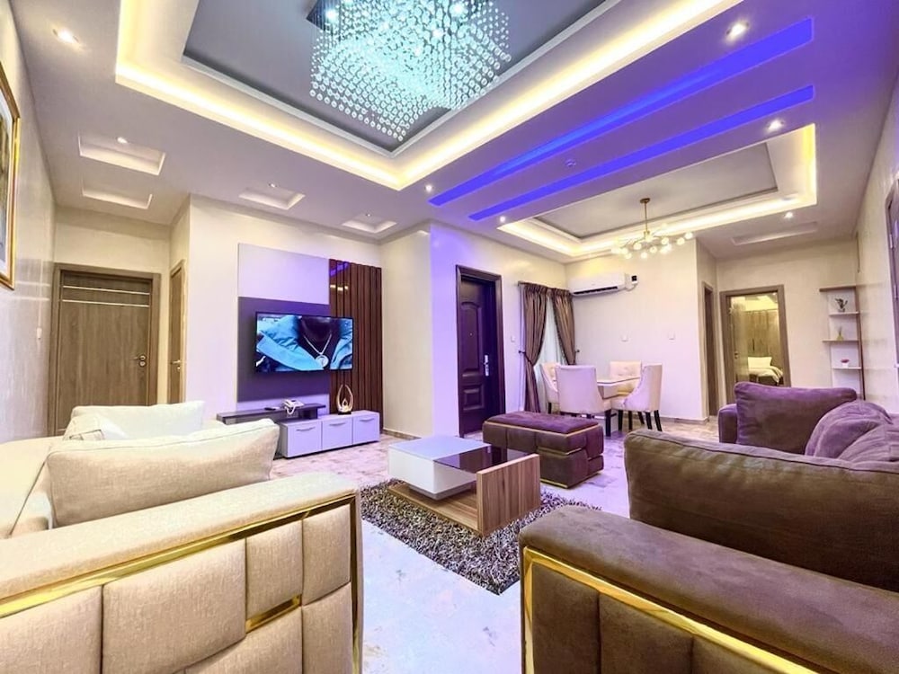 God's Touch Apartments Signature 31/50