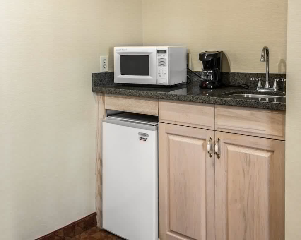 Quality Inn Franklin I-65 40/40