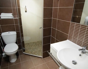 Inter Hotel Dau Ly 25/27
