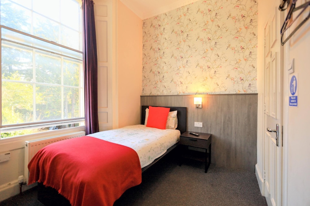 Edinburgh Holiday Guest House 13/40