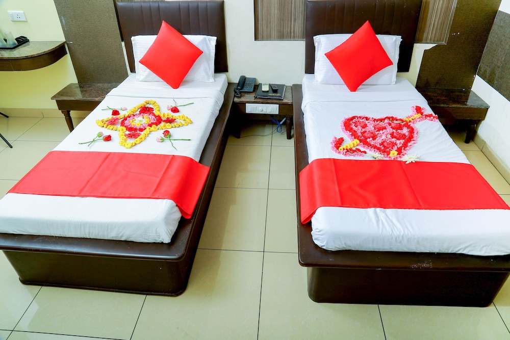 Hotel Abi Krishna 11/40