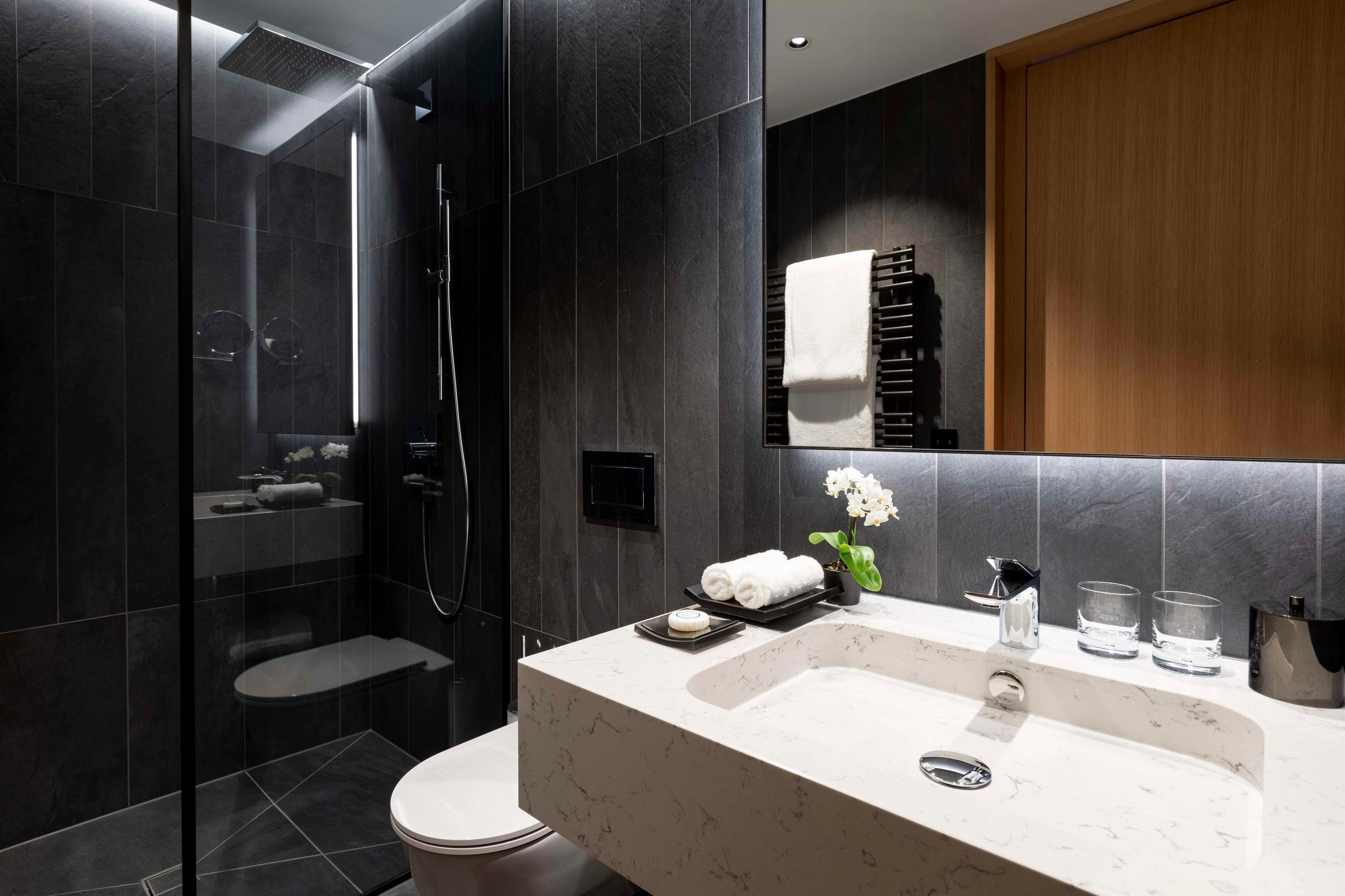 Standard, Double Bed, Kempinski Palace Engelberg 5/6