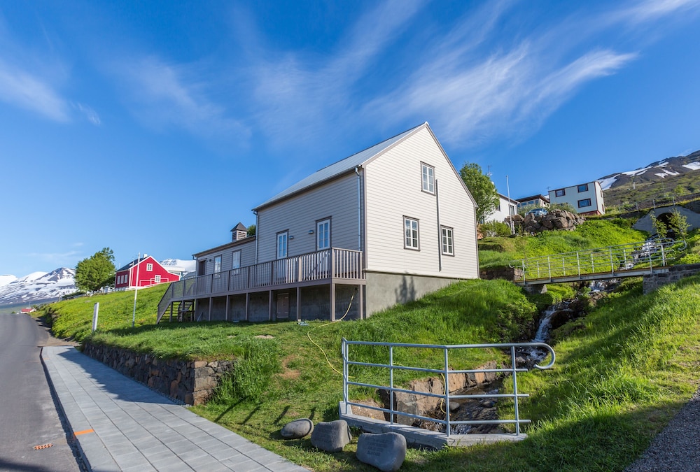 Fosshotel Eastfjords 36/50