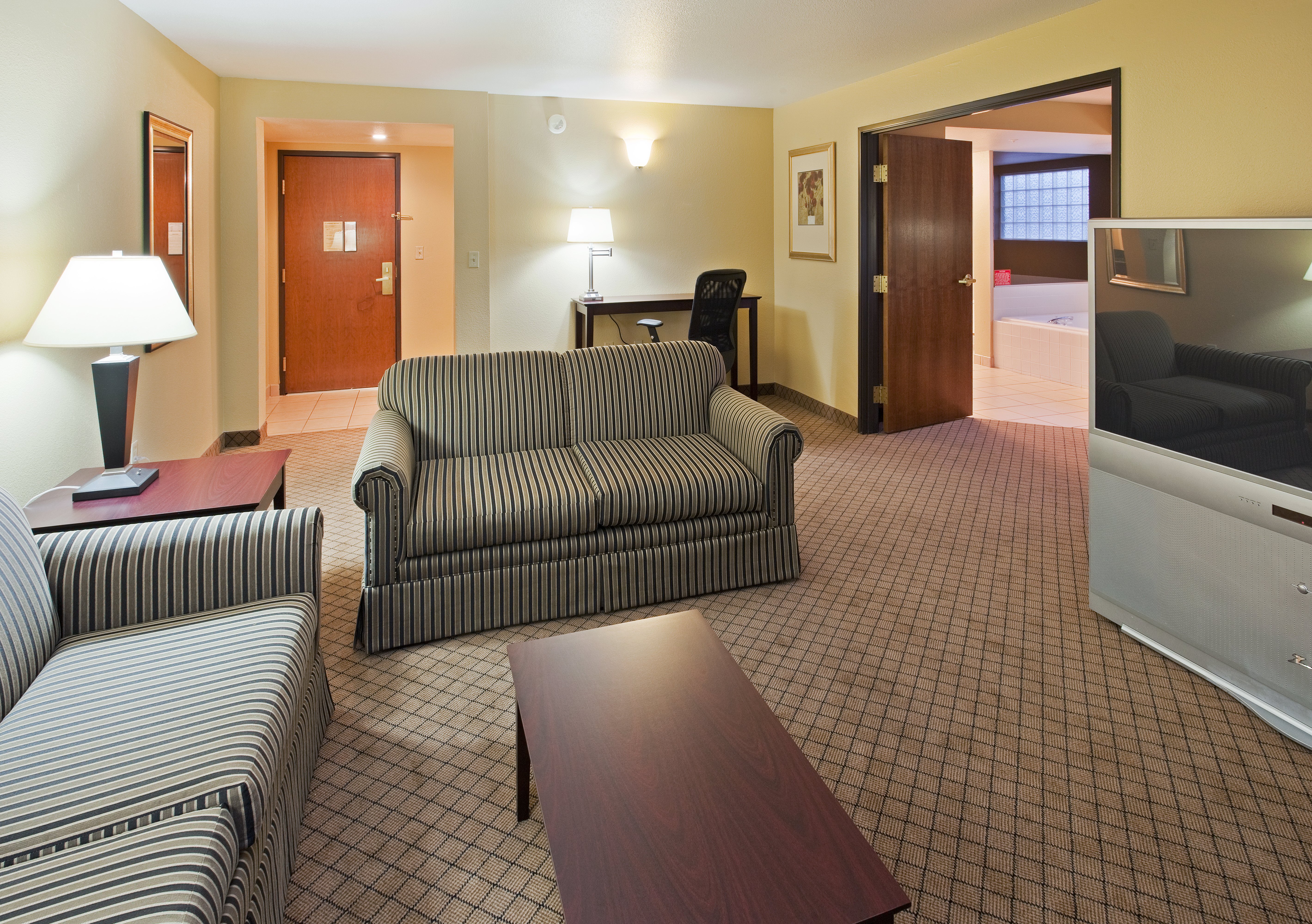 Holiday Inn Express Fallon 49/81