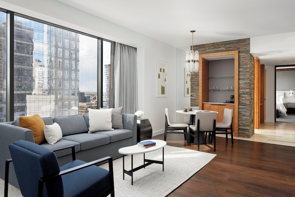 Four Seasons Hotel Denver 29/50