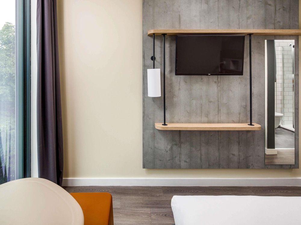 ibis Budget Sheffield Centre St Marys Gate 50/50