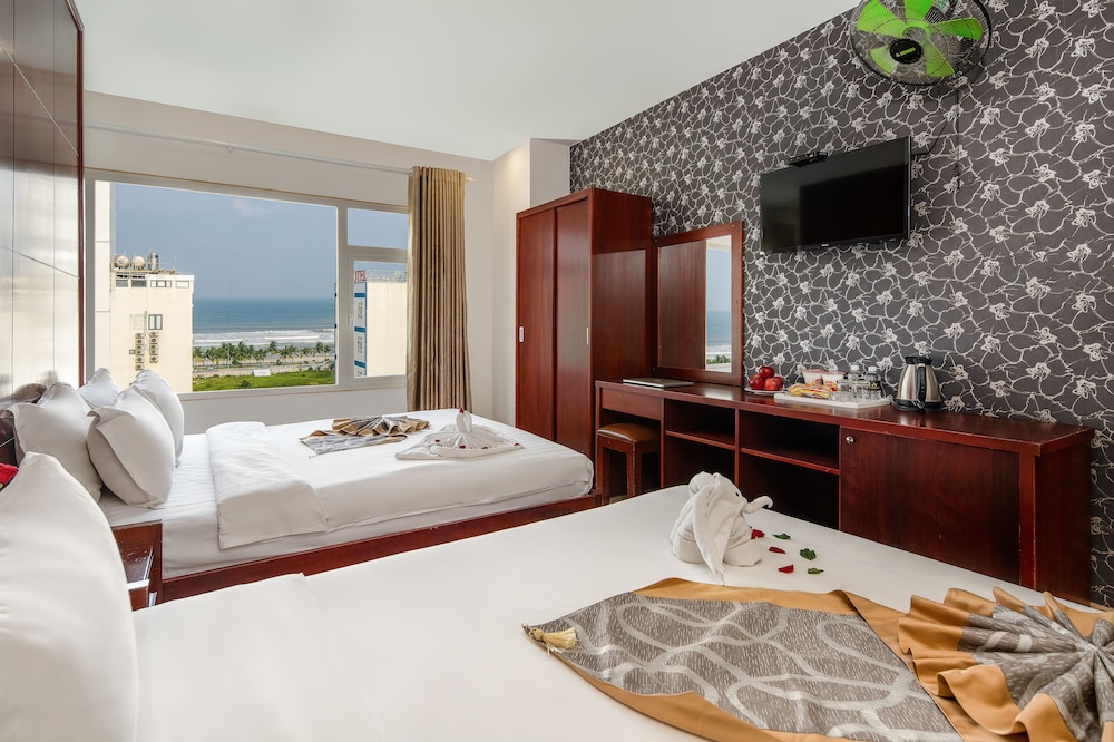 VALENCIA HOTEL 16/70