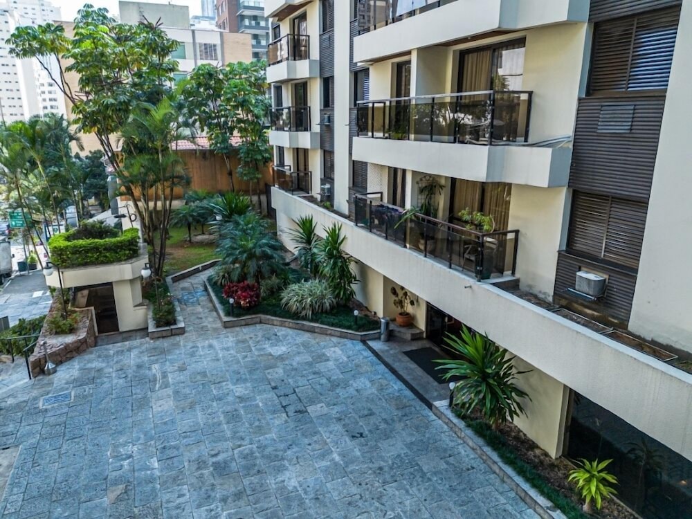 TRAVEL INN PARK AVENUE 6/50