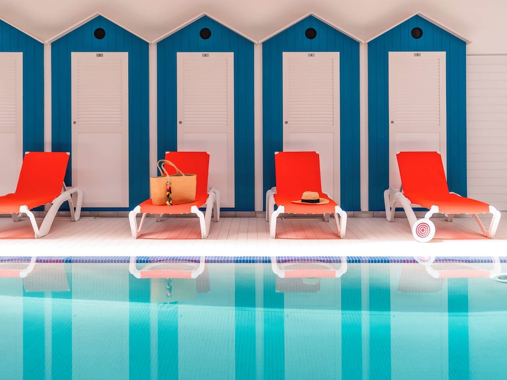 IBIS STYLES SAINT GILLES CROIX DE VIE 9/77