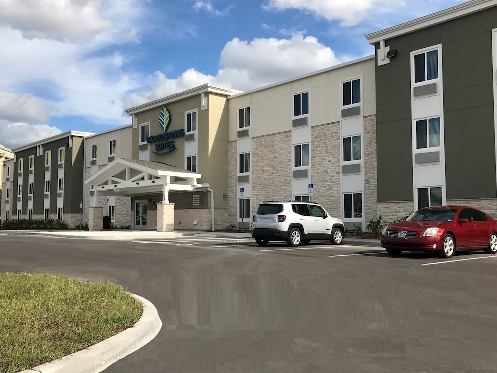 Extended Stay America - Select Suites Orlando - Airport 8/57