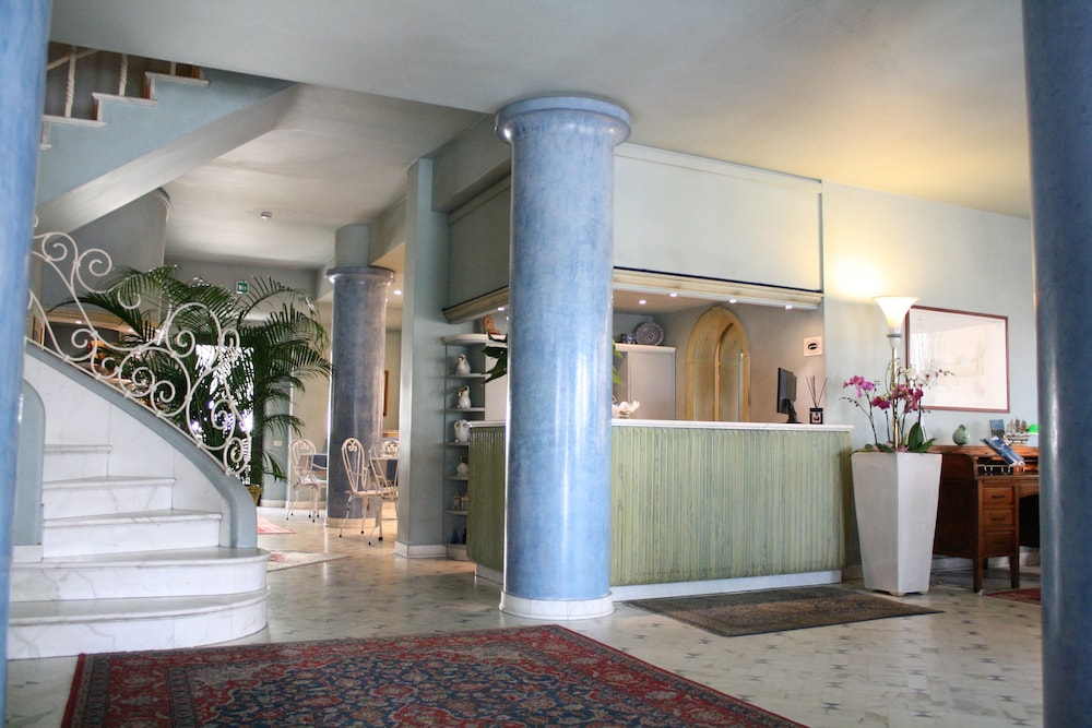 Hotel San Francisco 11/77